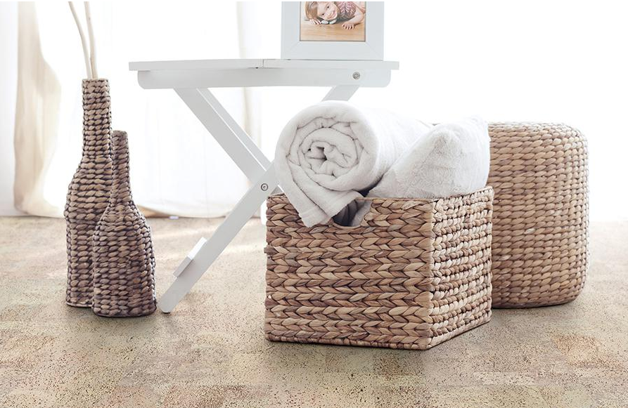 Пробковый пол клеевой Corkstyle Natural Cork Fantasie Creme 915×305×6 фото в интерьере